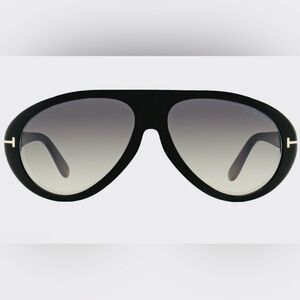 Tom Ford Sunglasses Camilo Black Gradient EUC Stunning!